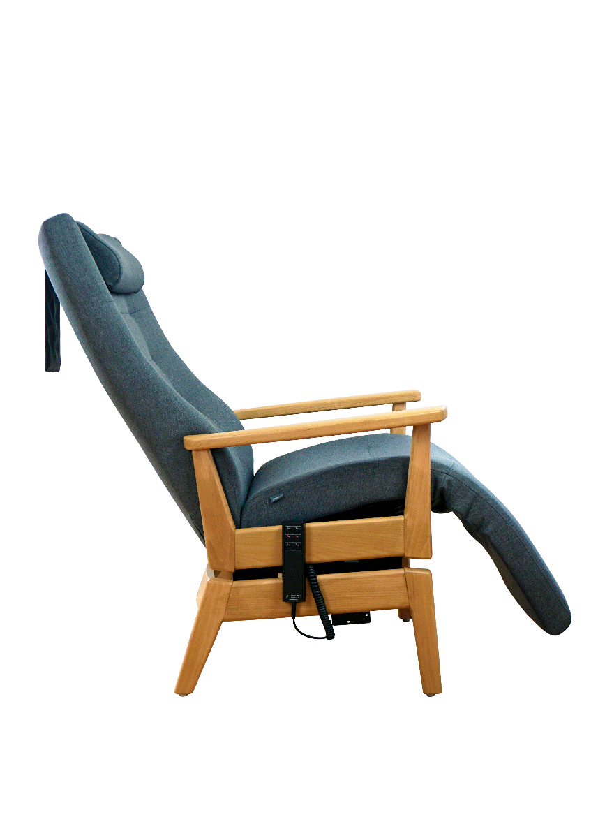 5040 Multiplus in Eiche