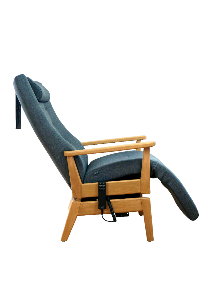 5040 Multiplus in Eiche